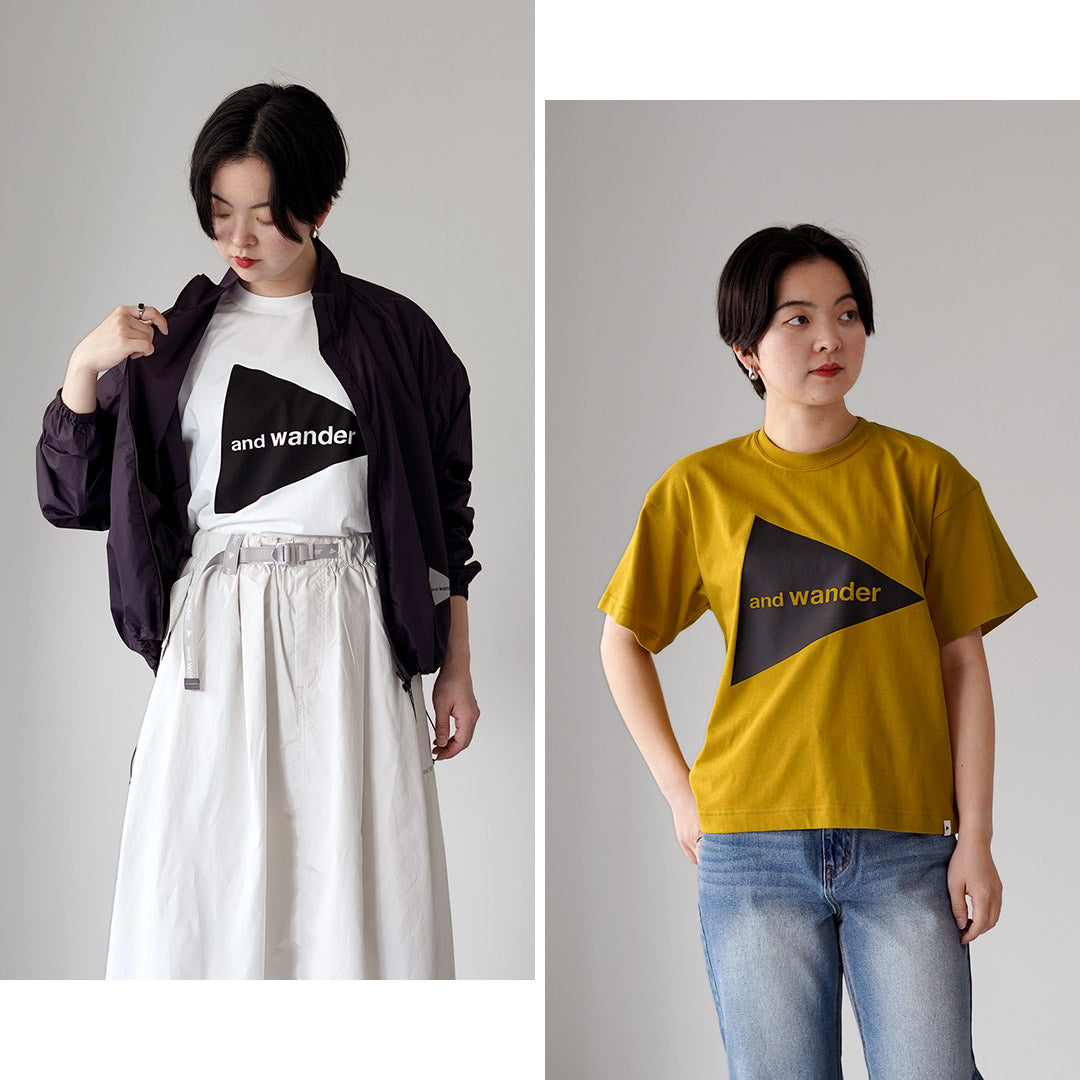 AND WANDER（アンドワンダー） ビッグ ロゴショートスリーブ Tシャツ