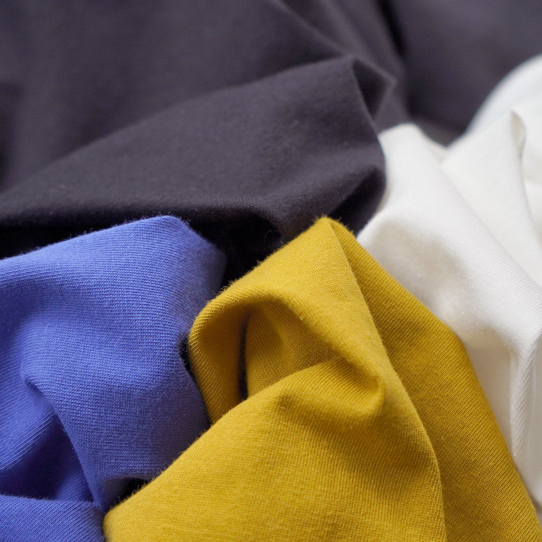 AND WANDER（アンドワンダー） ビッグ ロゴショートスリーブ Tシャツ レディース