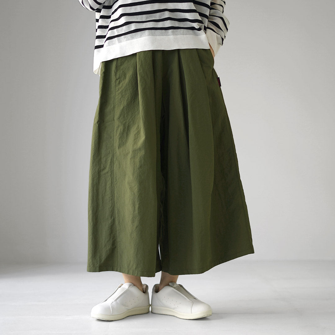 GRAMICCI（グラミチ） ナイロン フレア パンツ オリーブ GRAMICCI(グラミチ)NYLON FLARE PANT ナイロンフレアパンツ レディース