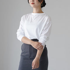 white / S