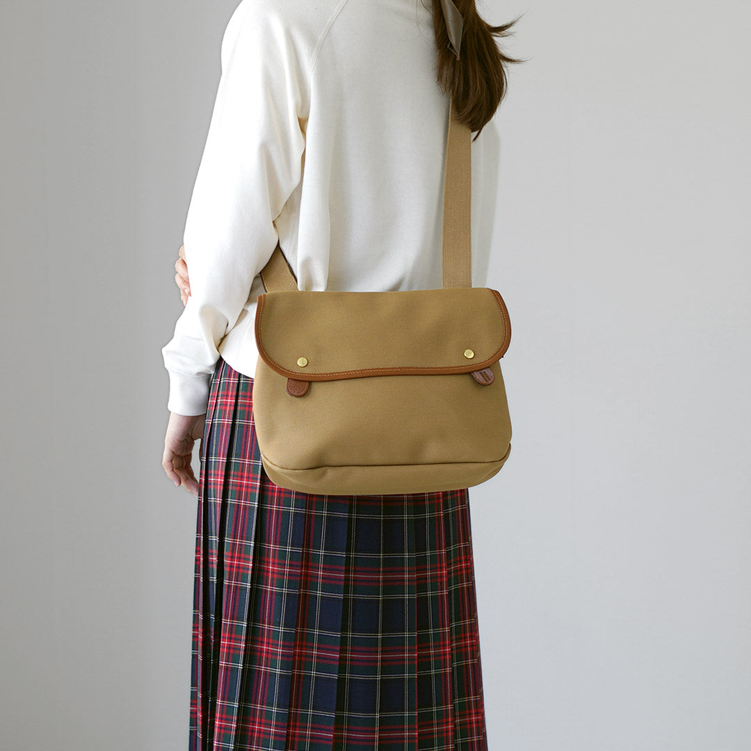 BRADY（ブレディ）