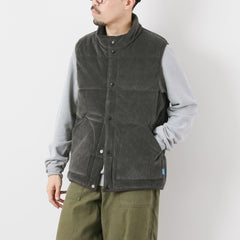 p-black / M