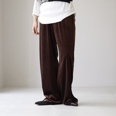 brown / F