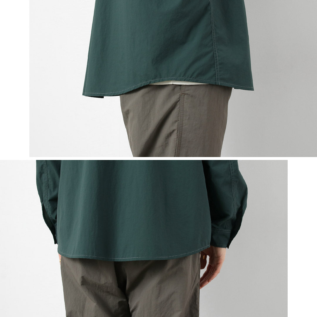 AND WANDER（アンドワンダー） ストレッチ リップ バンドカラーシャツ