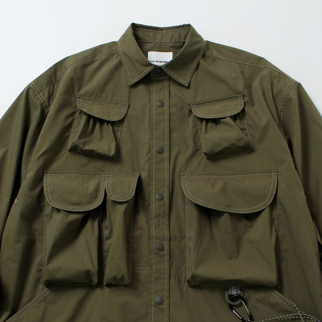 AND WANDER（アンドワンダー） マルチポケット ロングスリーブシャツ