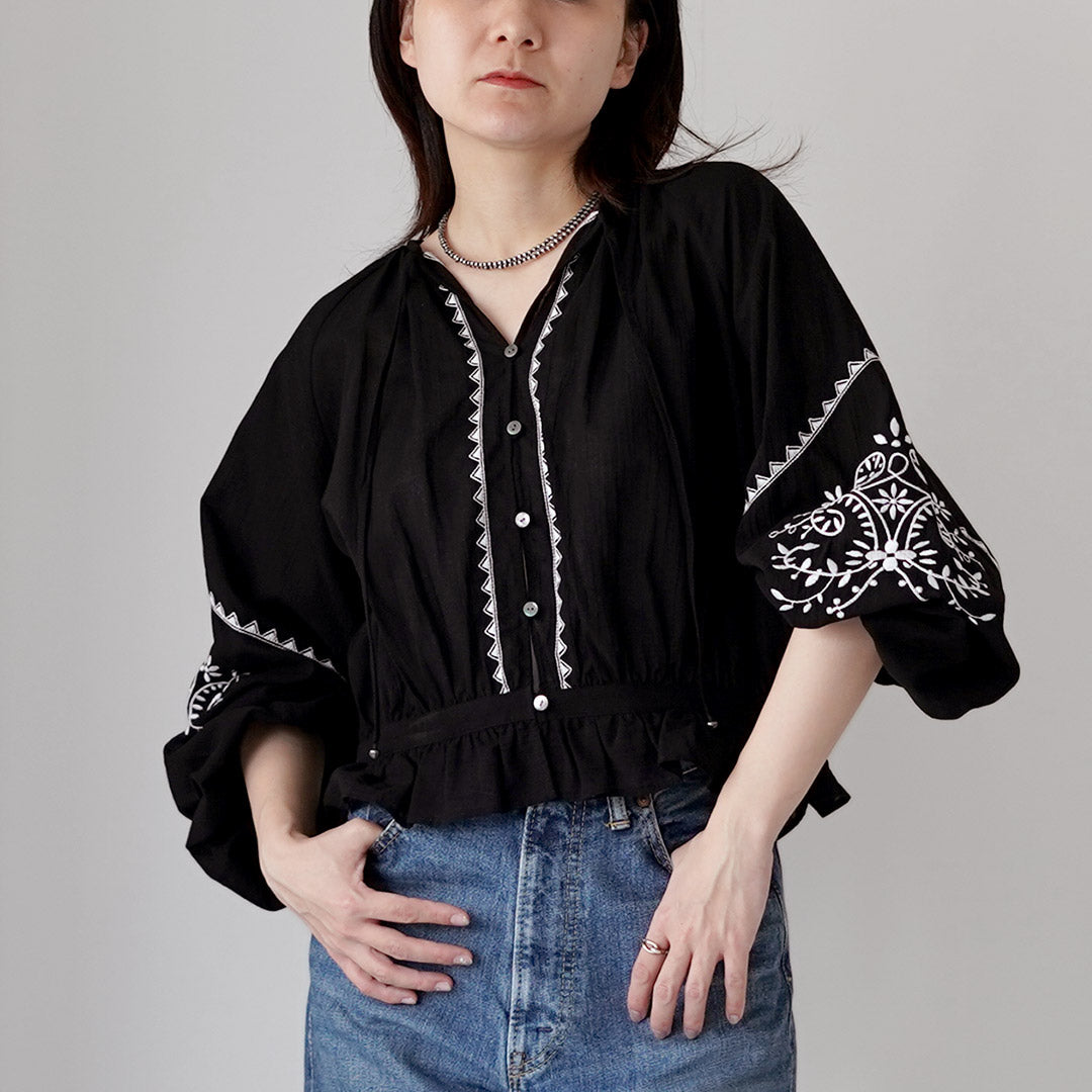 SHINZONE（シンゾーン） エンブロイダード ブラウス 26SMSBL09
