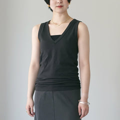 black / 1