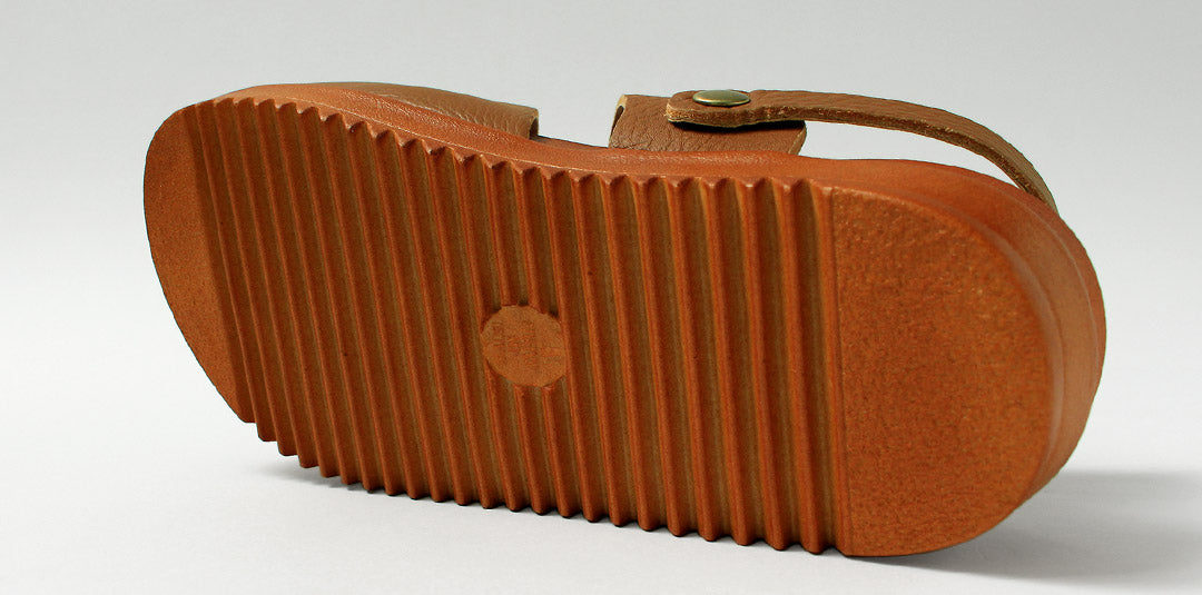 TUMUGU（ツムグ） tumugu×hcubuch welle ヴェレ レザーサンダル 日本製