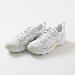 white / 23