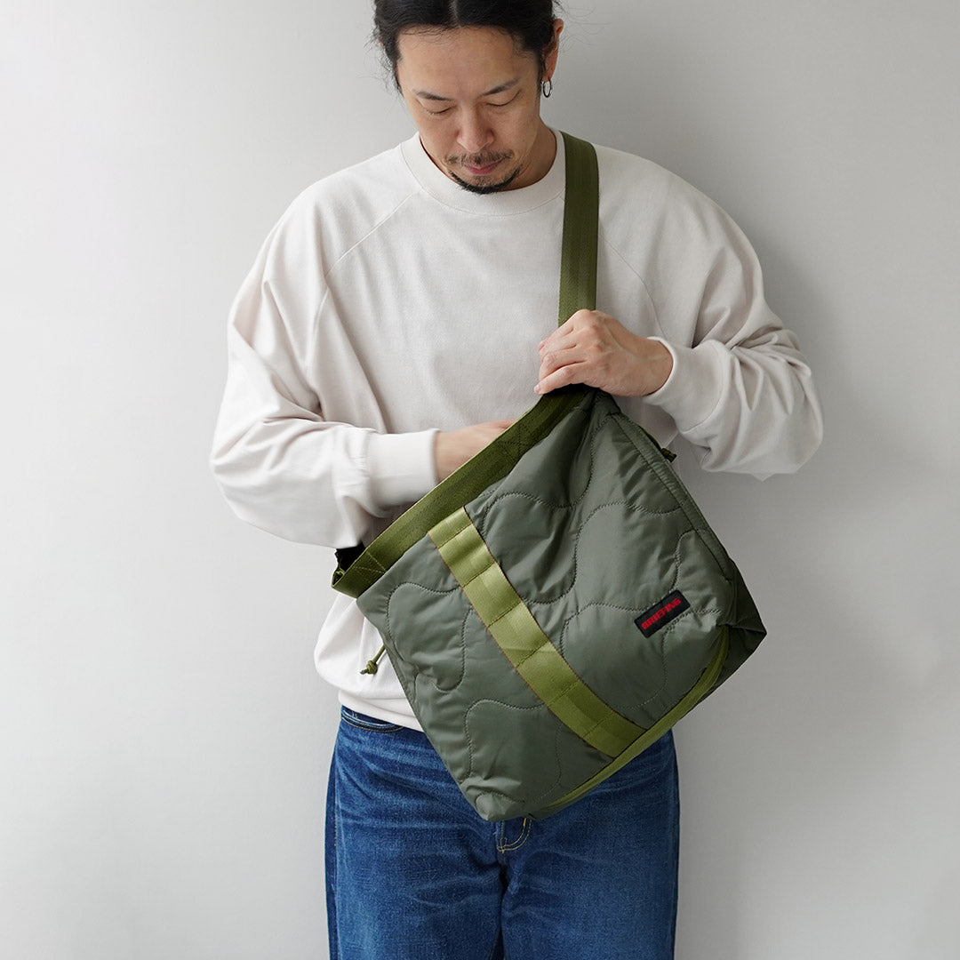 BRIEFING（ブリーフィング） キルテッド ジャンパー M　ショルダーバッグ A4