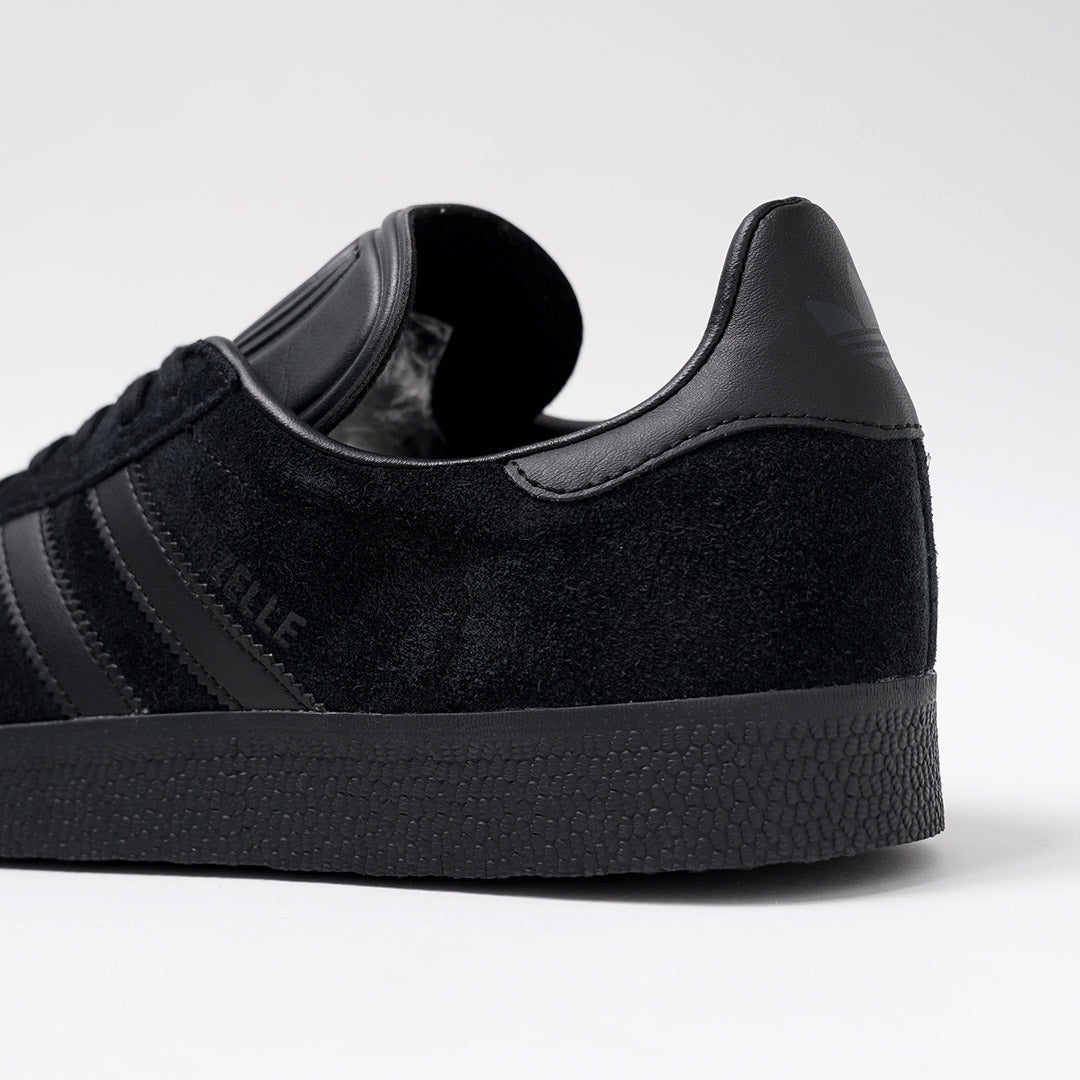 ADIDAS ORIGINALS（アディダス オリジナルス） ガゼル ピッグスキンヌバック シューズ