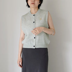 lightgrey / F