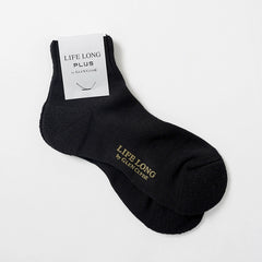 black / M