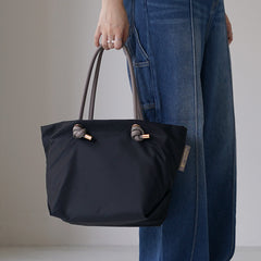 black-2 / F