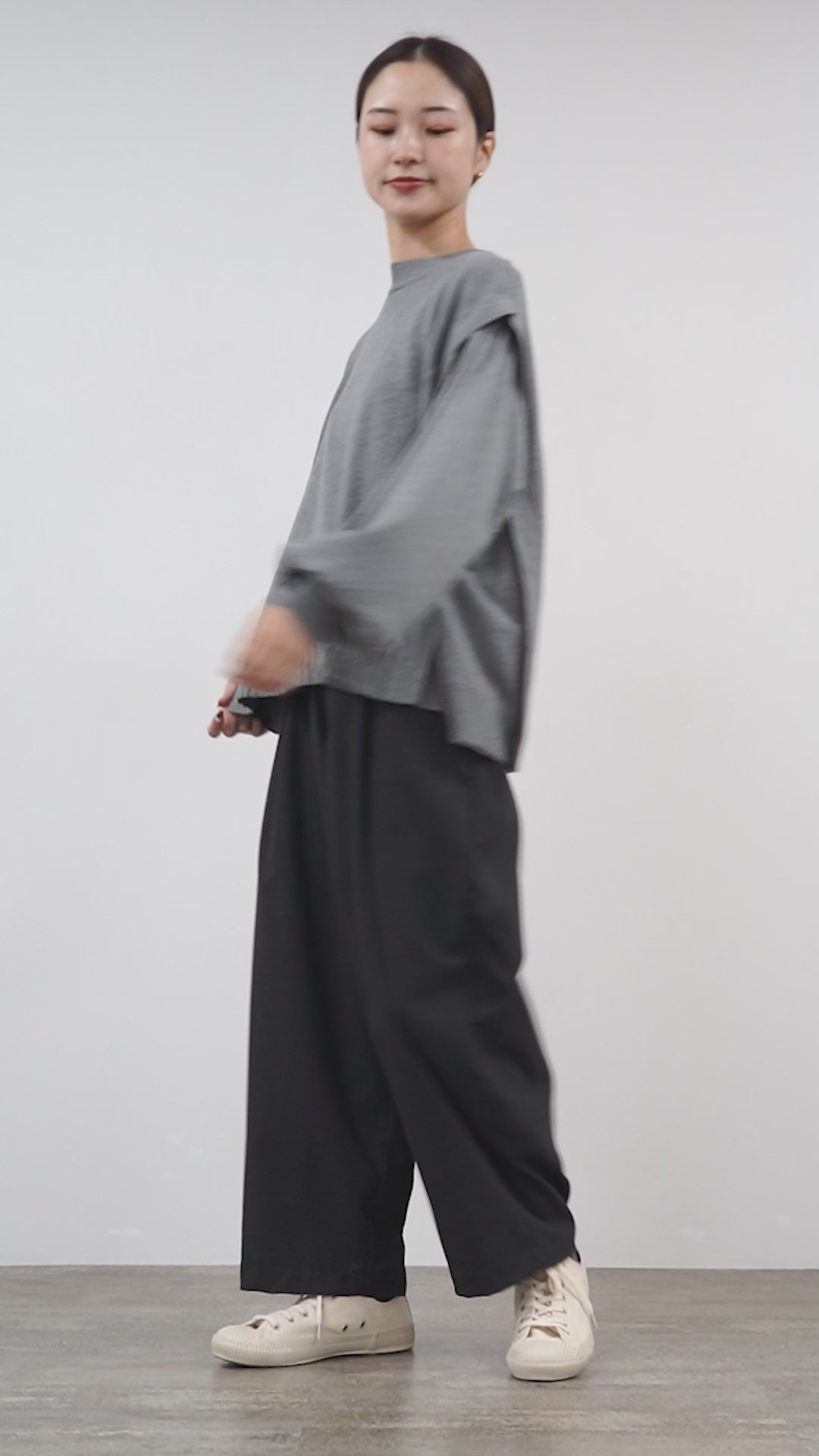ニット 「REFLEM/レフレム」オーバルロゴクロップリブニット レディース